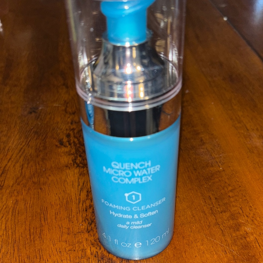 Quench Micro Water Complex Foaming Cleanser